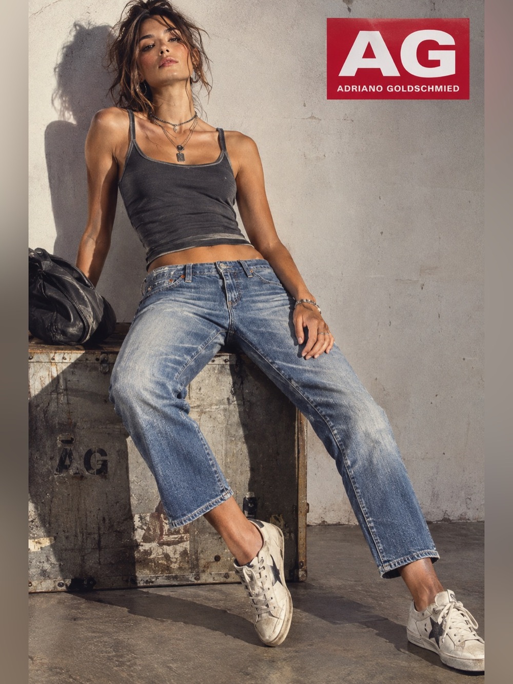 AG Adriano Goldschmied The Beau Cropped Jeans | Size 24 | Mid Blue